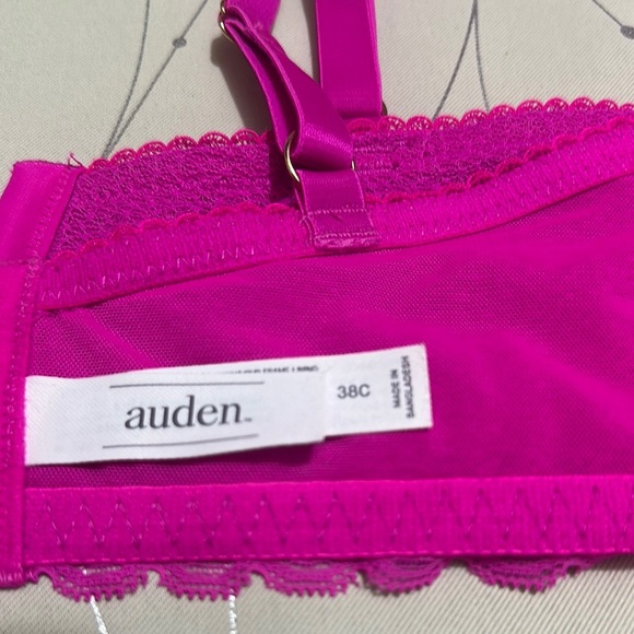 Auden Pink Wireless Bralette with Scalloped Trim - Picture 7 of 7